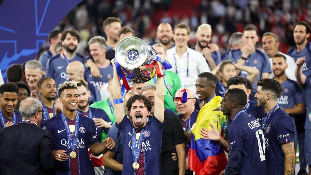 باريس تكرم أبطال دوري أبطال أوروبا عبر تغيير أسماء 14 شارعاً رمزياً