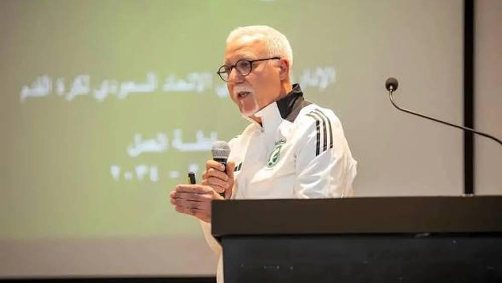 رسمياً.. ناصر لارغيت يعلن مغادرته منصب المدير التقني للاتحاد السعودي