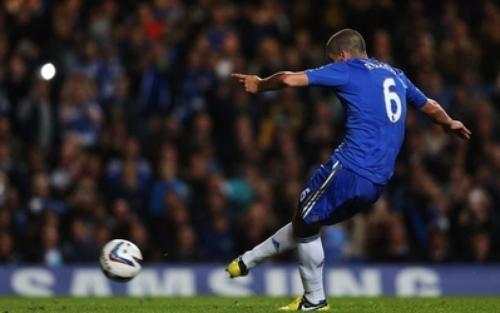 فالنسيا يحسم أولى صفقاته الصيفية