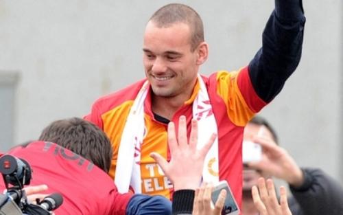 مدرب هولندا قرر عدم استدعاء شنايدر