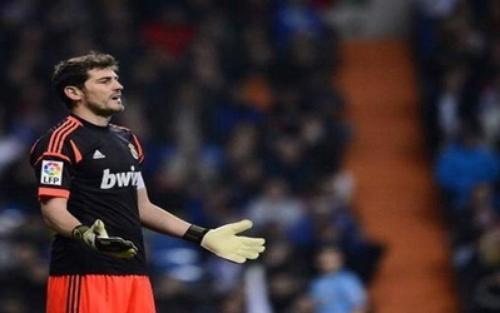 فيار : " إيكر هو الحارس الأفضل في العالم "