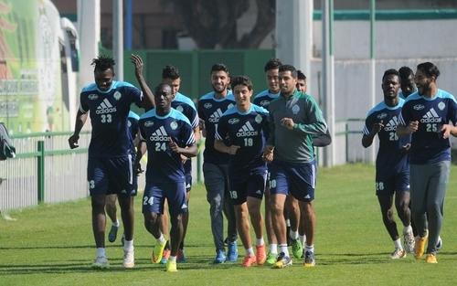 إدراة الرجاء تحدد تاريخ عودة اللاعبين إلى استئناف التداريب