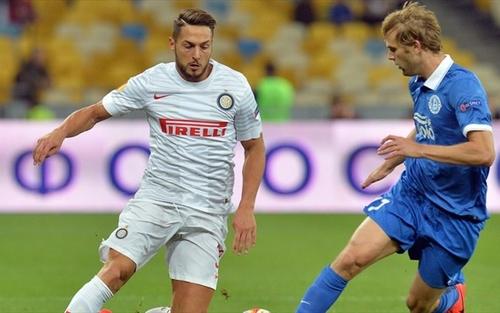 وستهام يسعى لضم مدافع الإنتر