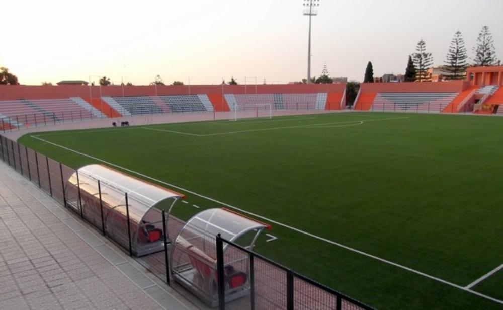 إغلاق ملعبي بركان والحسيمة لإعادة تعشيبهما