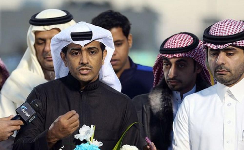 الهريفي يرد بقوة على تغريدة أسطورة النصر !