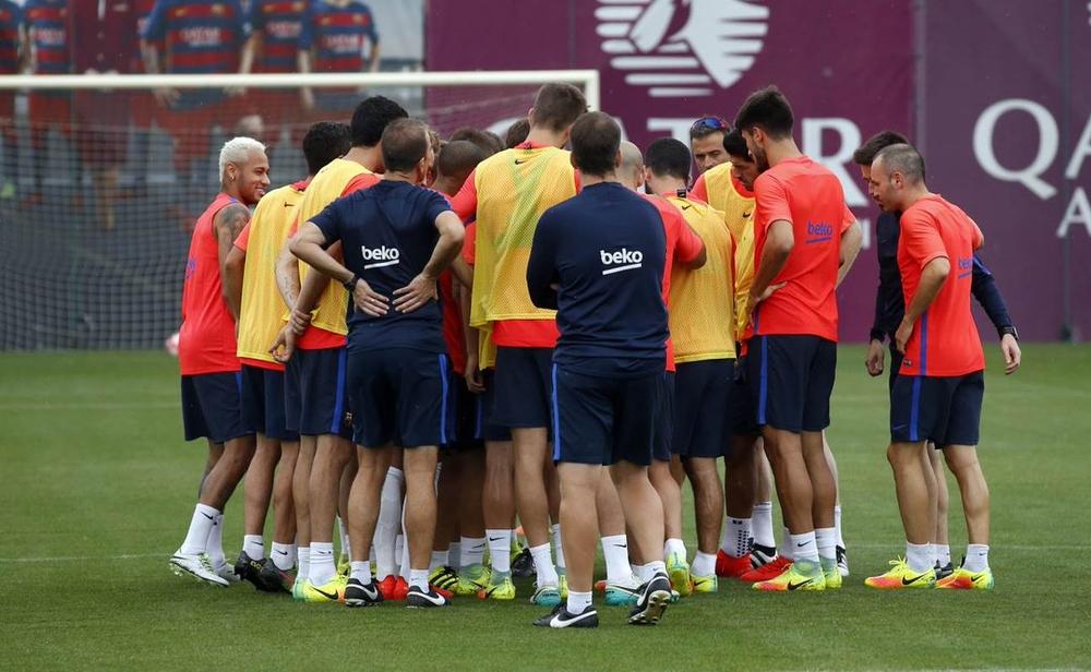 4 لاعبين من برشلونة يخضعون لفحص "مفاجئ"