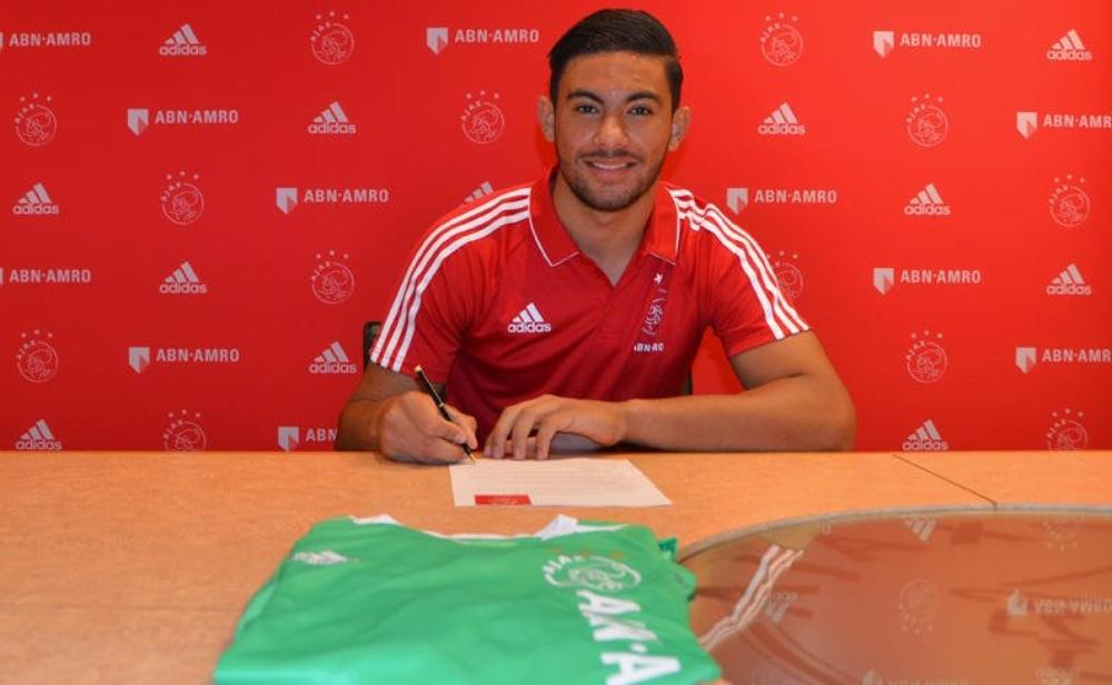 رسميا: أياكس يضم الحارس المغربي عصام المعاش