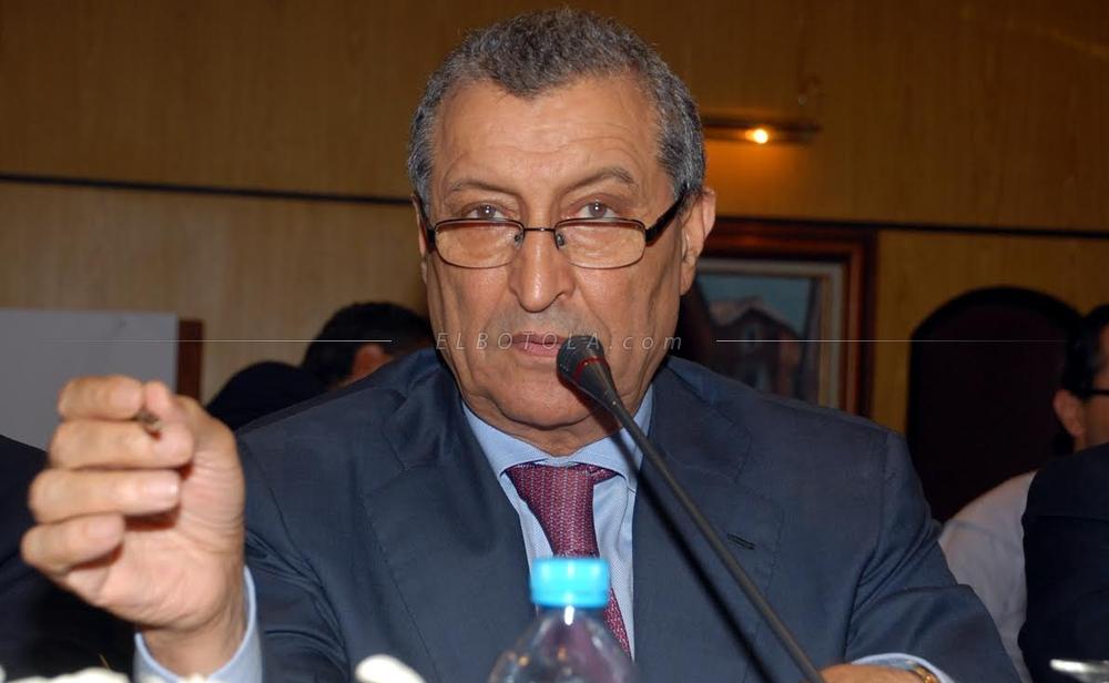 لاعبو الرجاء يرفضون مقترحاً من أوزال مُقابل دخولهم للمعسكر الإعدادي