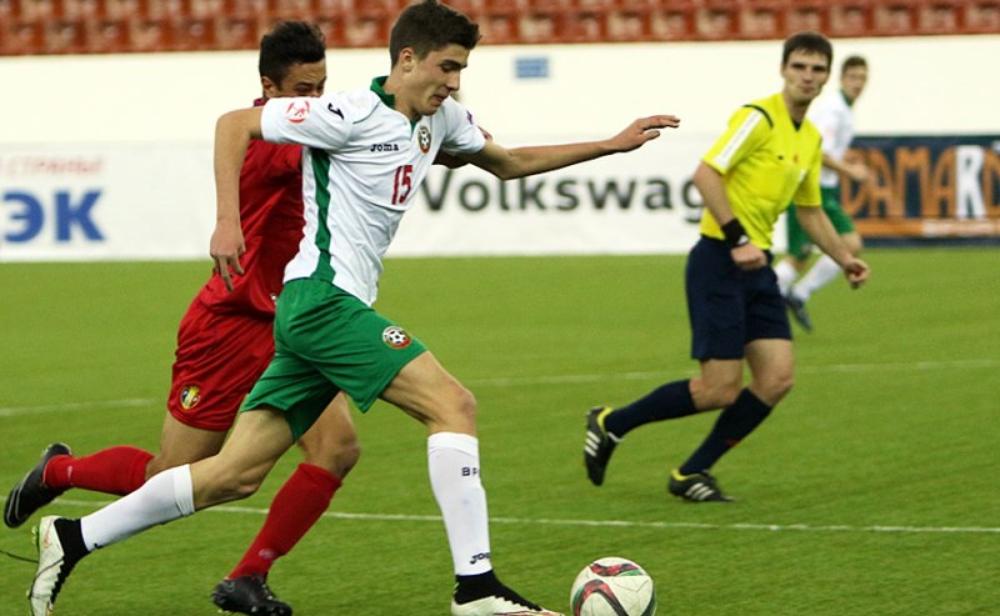 رسمياً: فيورنتينا يضم مدافعاً شاباً من بلغاريا