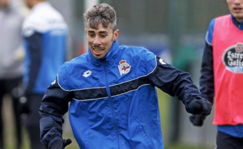 مدافع الديبور يحلم بحمل شارة قيادة الفريق