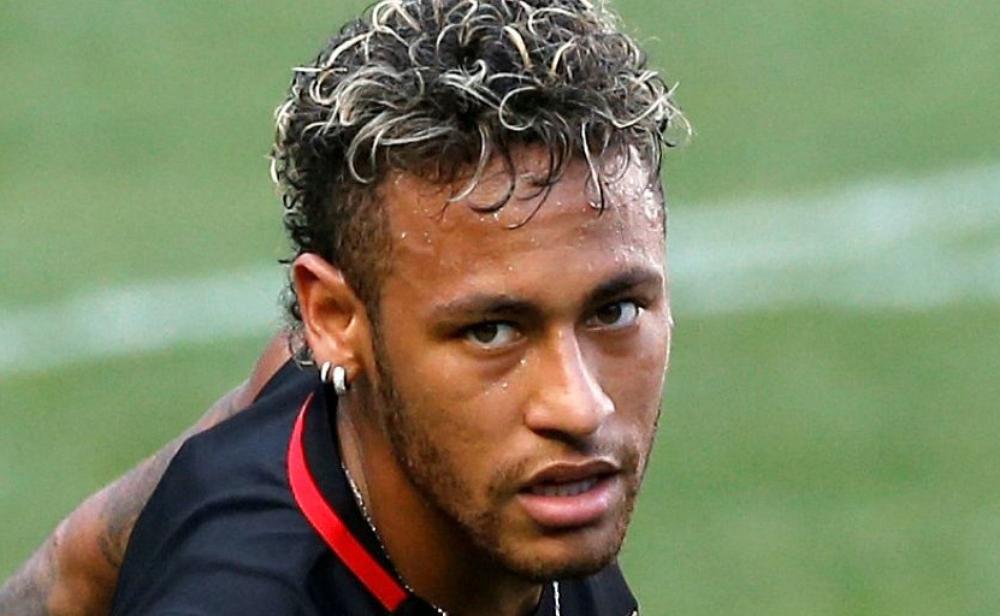 نيمار يُراوغ الصحفيين ويُصيبهم بخيبة أمل