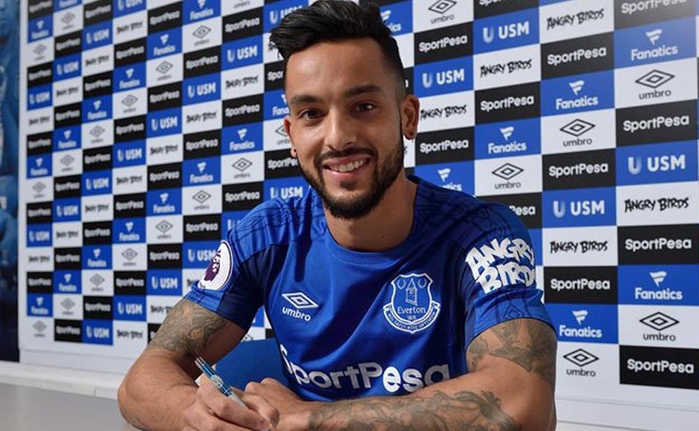 والكوت: واين روني أقنعني بالانتقال إلى إيفرتون