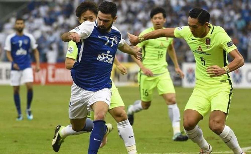 مسئول عيناوي يكشف حقيقة انتقال خربين من الهلال