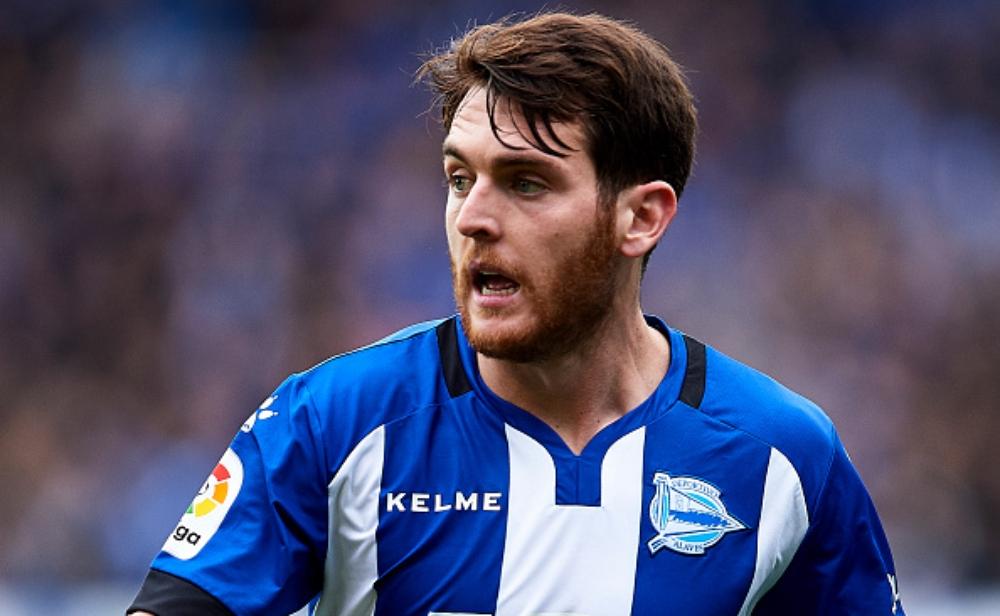 لاعب ألافيس: حققنا أرقامًا مهمة بالفوز على إيبار