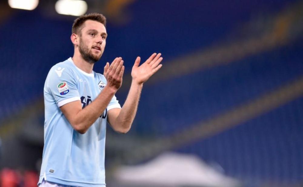 إنتر يحصل على توقيع أولى صفقات الصيف