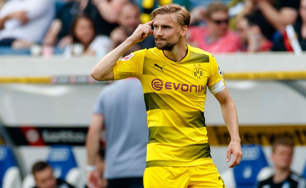 شميلزر يتخذ قرارا مفاجئا في بوروسيا دورتموند