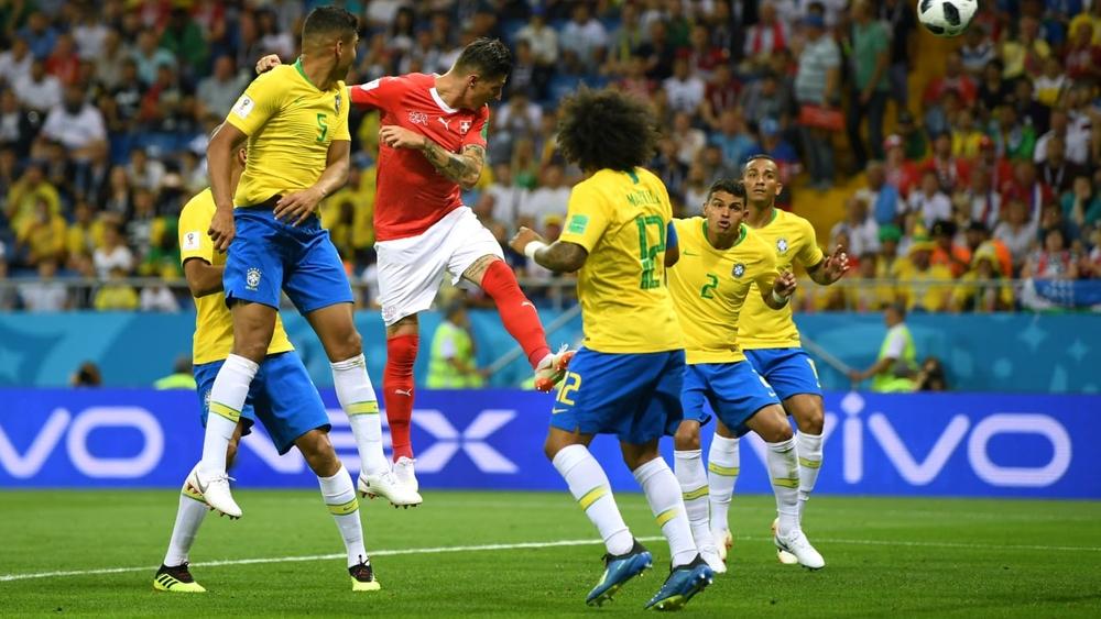 سويسرا تحرج البرازيل وتجبرها على التعادل