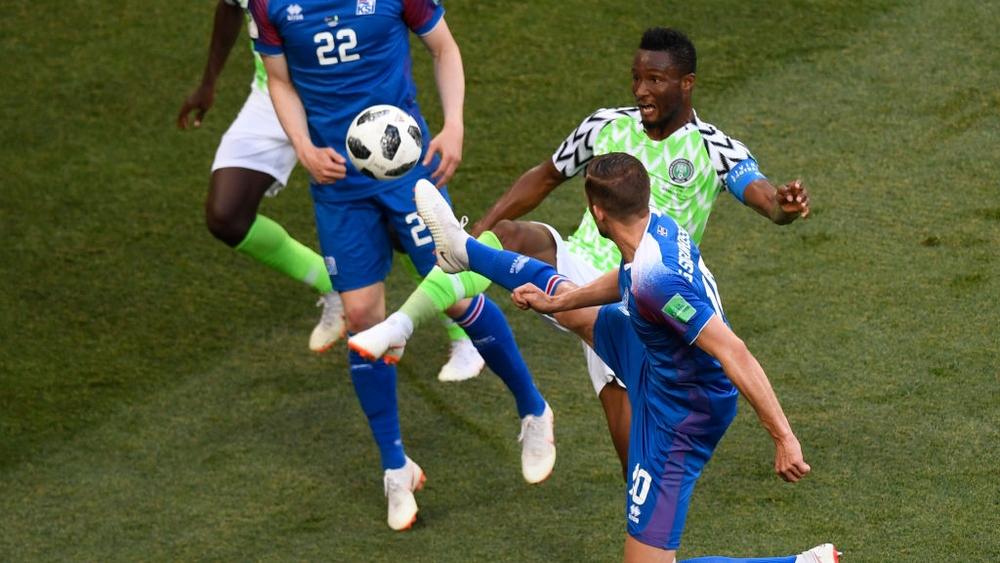 قائد نيجيريا سيلعب ضد الأرجنتين رغم الإصابة