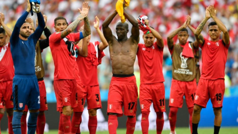 بيرو تنتزع احترام العالم في مونديال روسيا