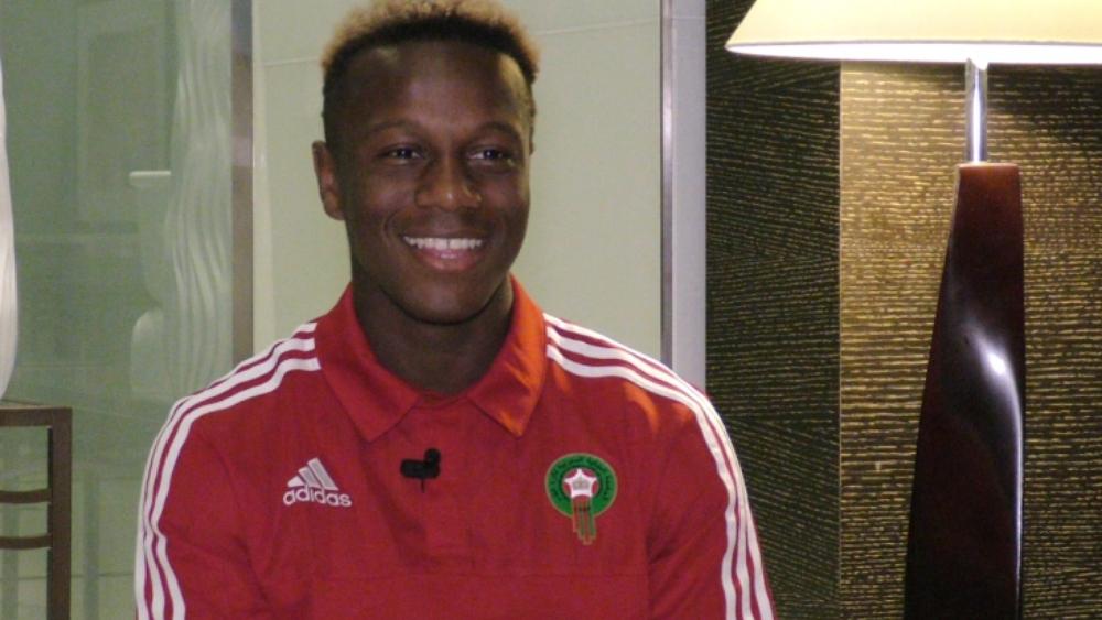 منديل: "دِرارْ خُويَا كبْرتِي و وليتِي مْسطِّي"