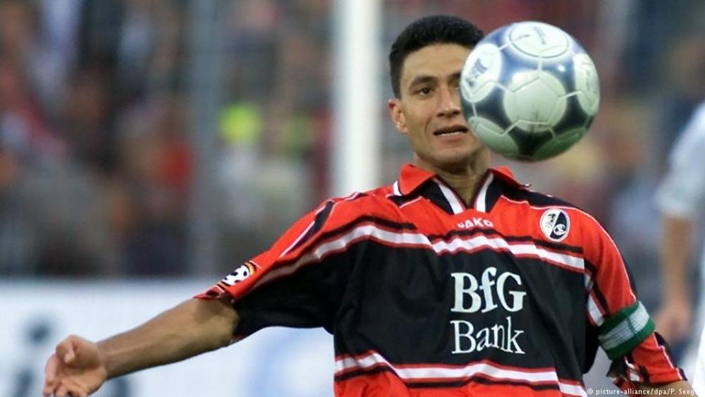 زبير بية لـDW عربية: "كرة القدم أسلوب حياة والعرب ينقصهم الانضباط"