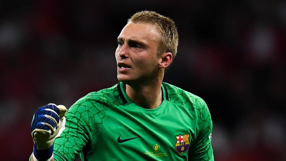 "سبورت" تدق ناقوس الخطر في برشلونة: سيليسين يريد الرحيل