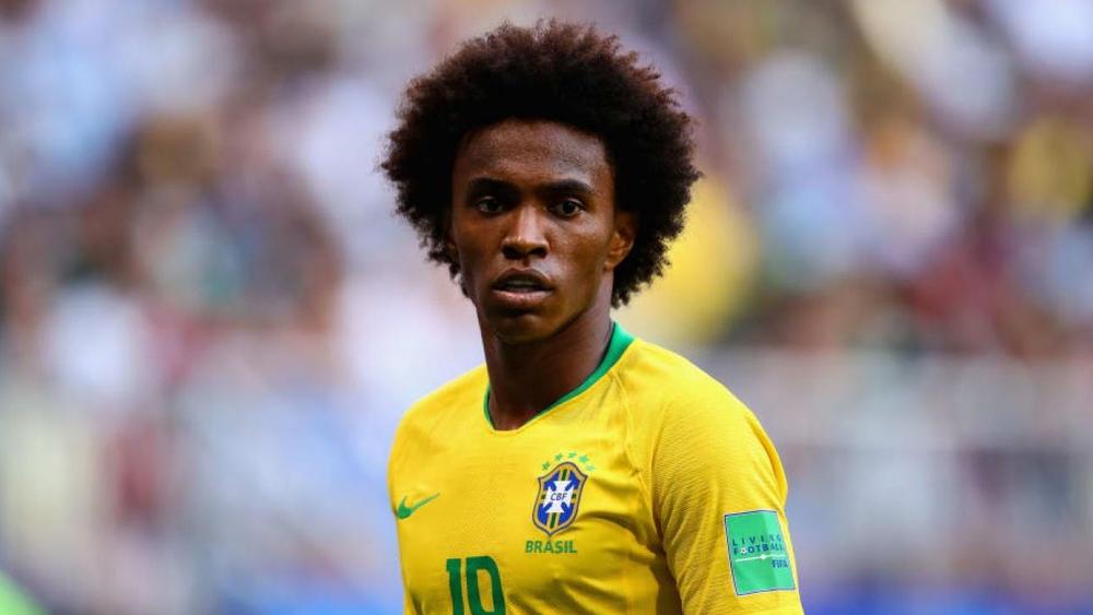 مورينيو يدخل على الخط ويستعد لخطف ويليان من برشلونة