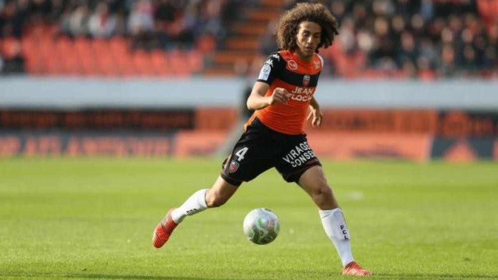 لاعب فرنسي-مغربي سيوقع لأرسنال يوم الإثنين