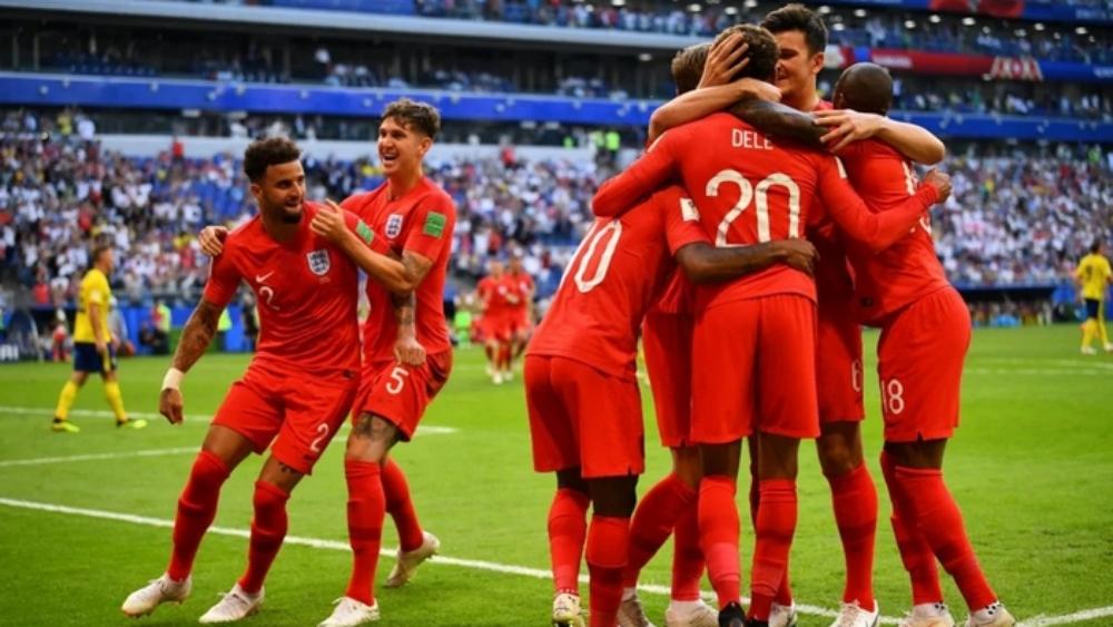 الإعلام الإنجليزي يطمح لتحقيق المونديال الثاني