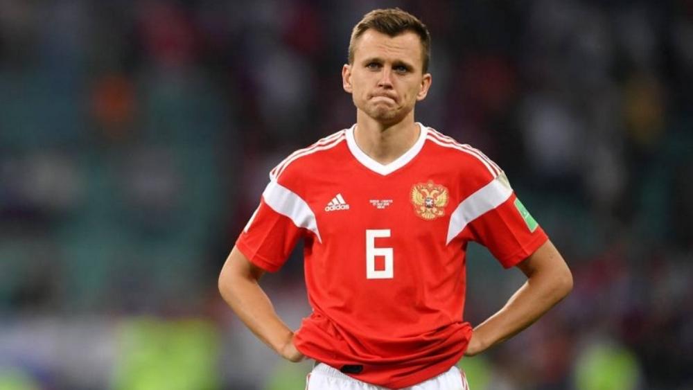 والد تشيريشيف يترك التلفزيون ويعود للتدريب