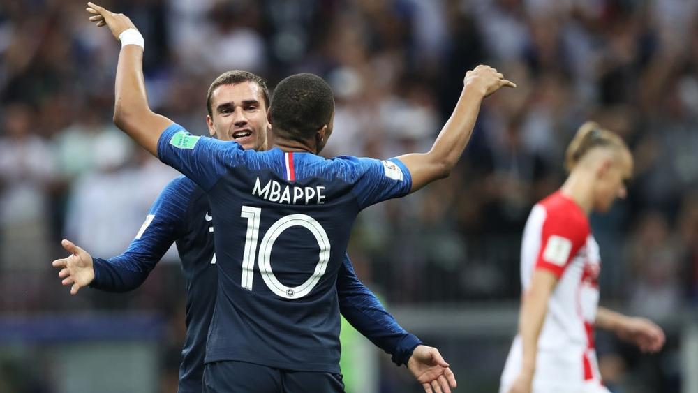 فرنسا الشابة تظهر الوجه الحقيقي للأبطال