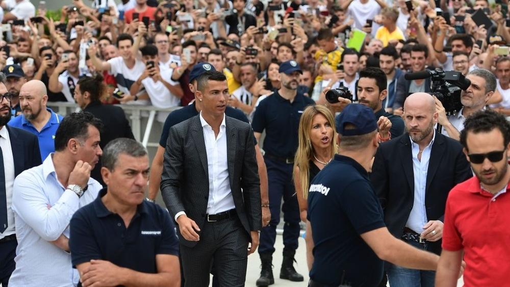 عمال "فيات" يُنفذون إضراباً بسبب رونالدو، والشركة تُقلل من حجم الخسائر