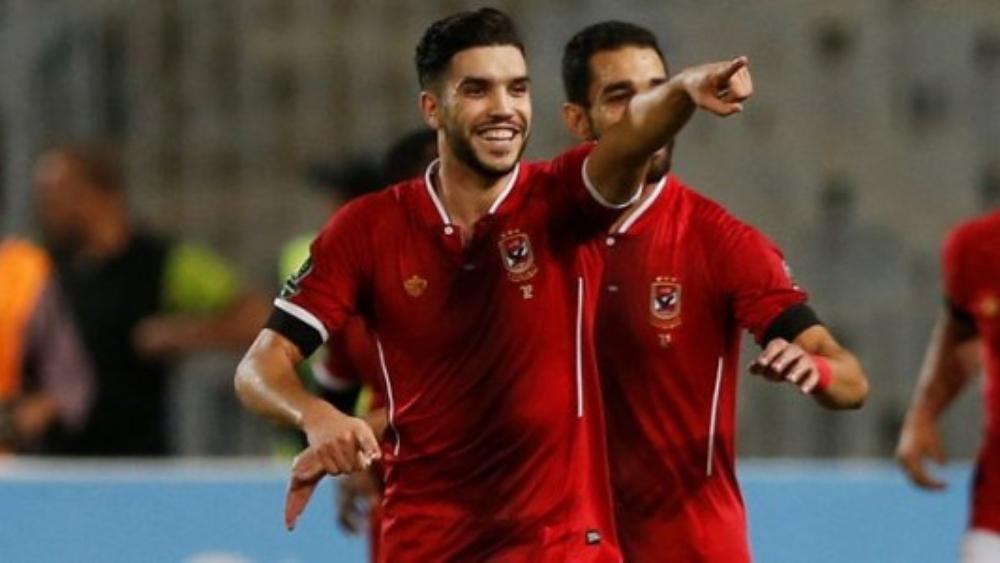 الأهلي ينوي رفع راتب آزارو إلى نصف مليون دولار