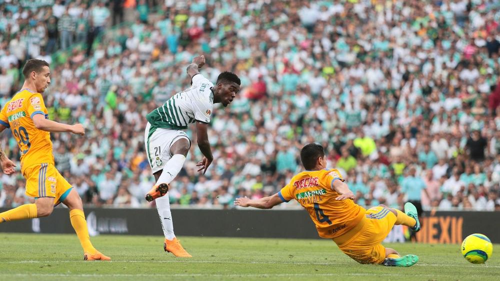 أهلي جدة يعزز هجومه بدجانيني هداف الدوري المكسيكي