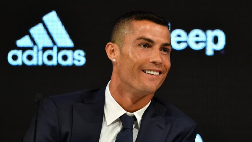 رونالدو يحل أزمة التهرب الضريبي بإسبانيا