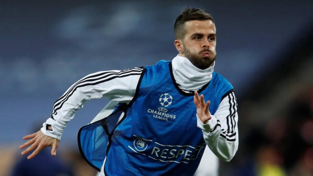 برشلونة يخوضُ منافسة ضارية على بيانيتش .. واليوفي يحدد سِعْرَهُ