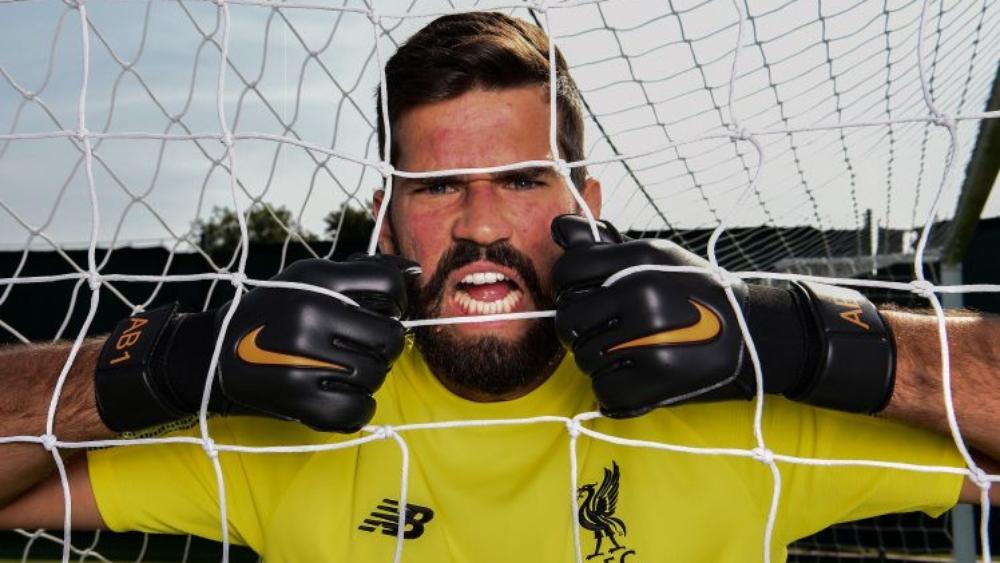 شراهة "أغلى حارس" كادت أن تغير مسار حياته