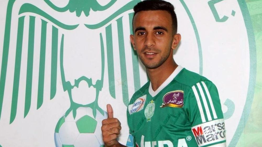 رسمياً: عمر بوطيب يجدد عقده رفقة نادي الرجاء الرياضي