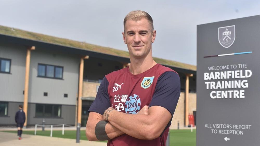 رسميا: الحارس هارت من مانشستر سيتي إلى بيرنلي