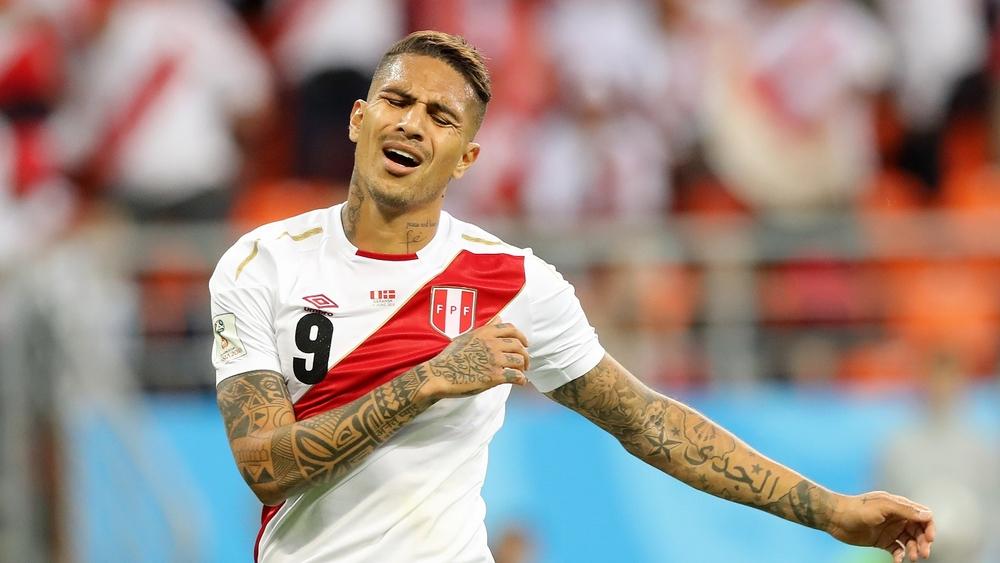 بيرو: غيريرو سيستكمل فترة الإيقاف ولن يلعب مجددا في 2018