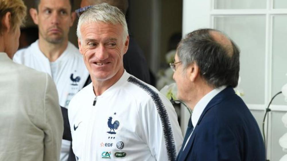 ديشامب يتطرق لإنجاز المونديال في مؤتمر الفيفا