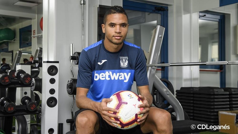 مدرب ليغانيس يُرسٍِّم الزهر ويُبقي النصيري احتياطيا