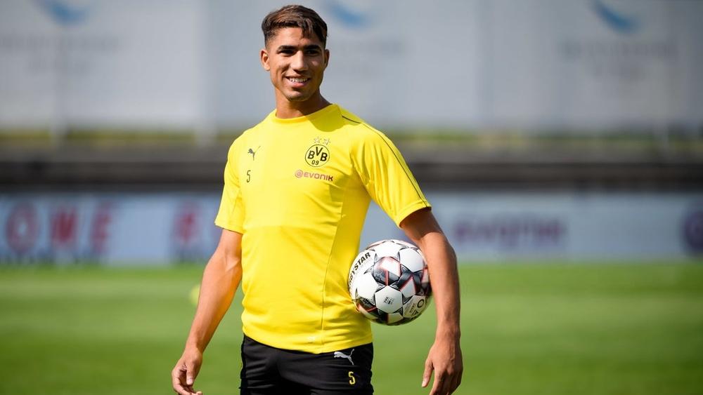 حكيمي احتياطي في أولى مبارياته بـ"البوندسليغا"