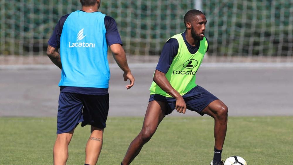 الفحوصات الطبية تُجْهِضُ انتقال بركديش إلى بورتو