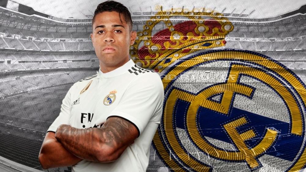 ريال مدريد يُعلن اتفاقه على استعادة ماريانو دياز