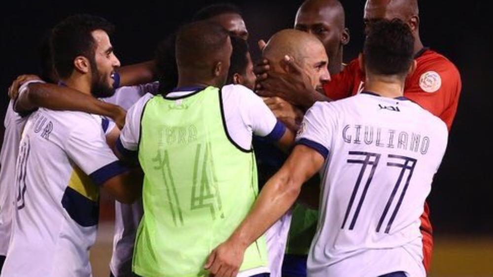 السعوديون يختارون امرابط رجل اليوم الافتتاحي ويمجدون احتفاله