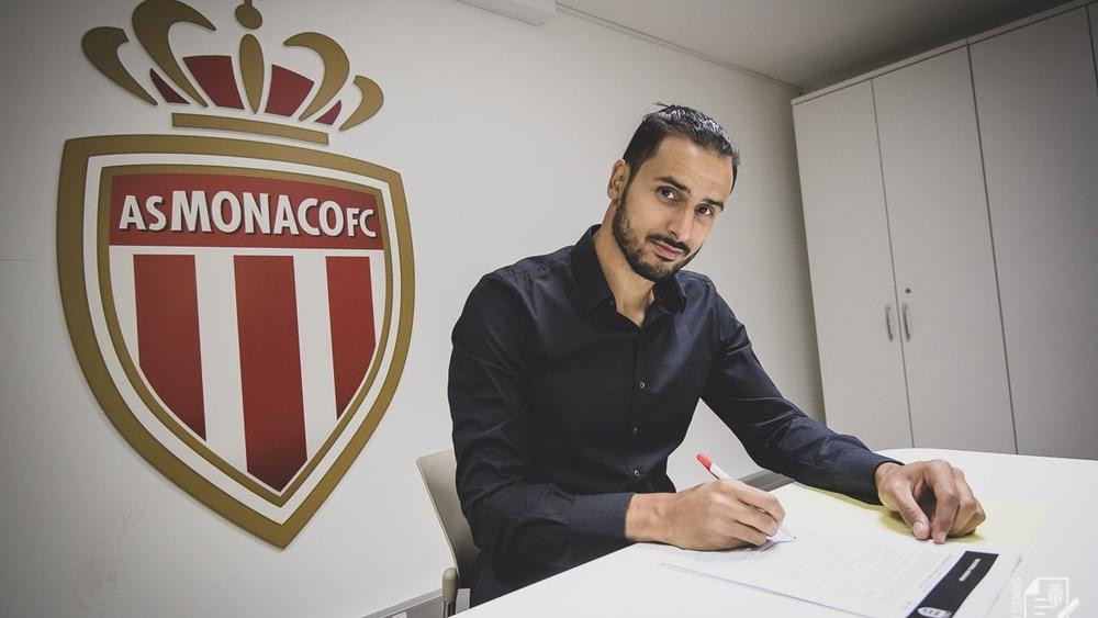 رسميا: موناكو يضم ناصر الشاذلي