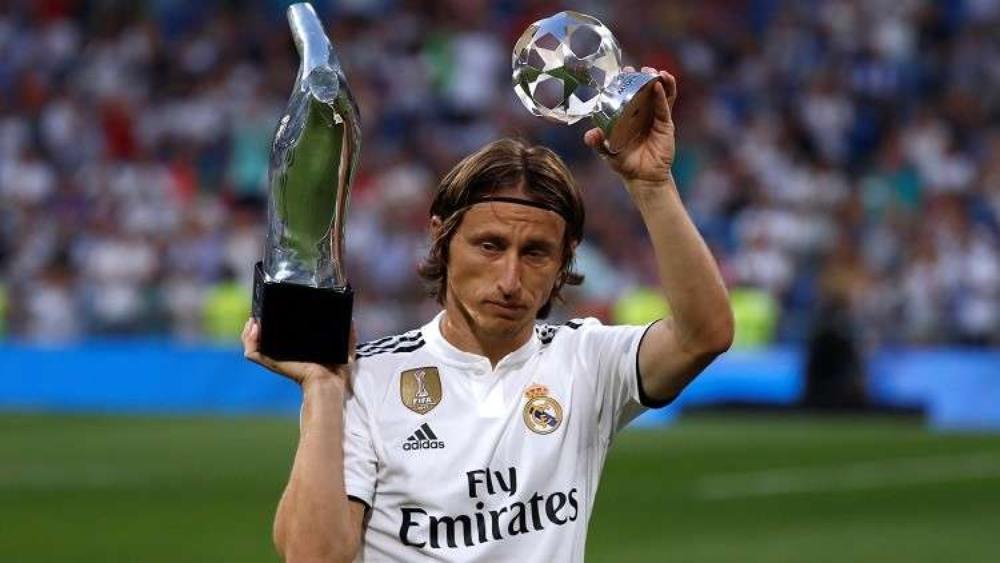 "الفيفا" يرفض شكوى الريال ضد الإنتر بشأن مودريتش