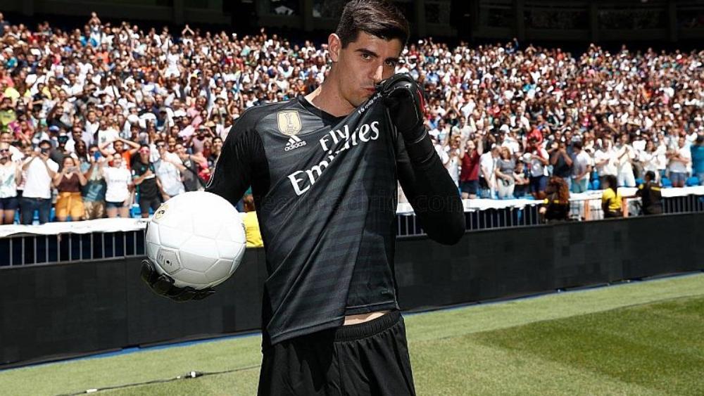 كورتوا: "لم أقل إن ريال مدريد أفضل من تشيلسي"