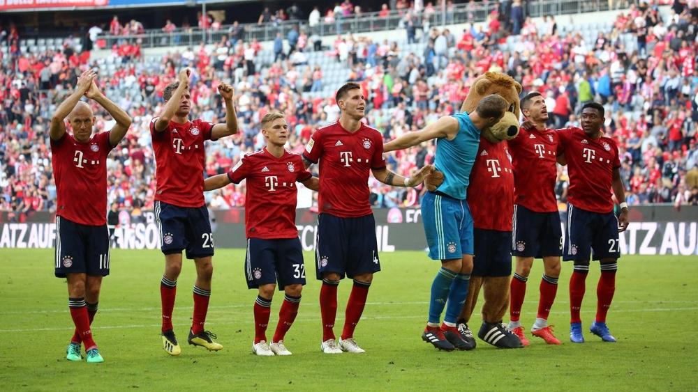 بايرن ميونيخ ينفرد بالصدارة ونهاية مثيرة في فولفسبورغ